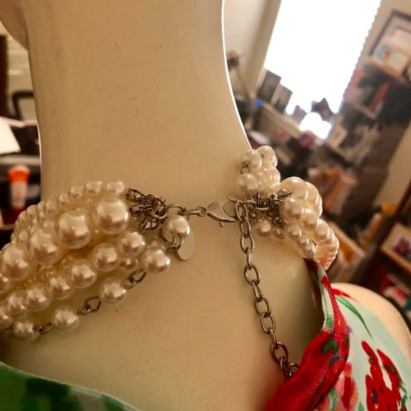 Beautiful Pearls of course! 9 strands of fab! - Picture 3 of 8
